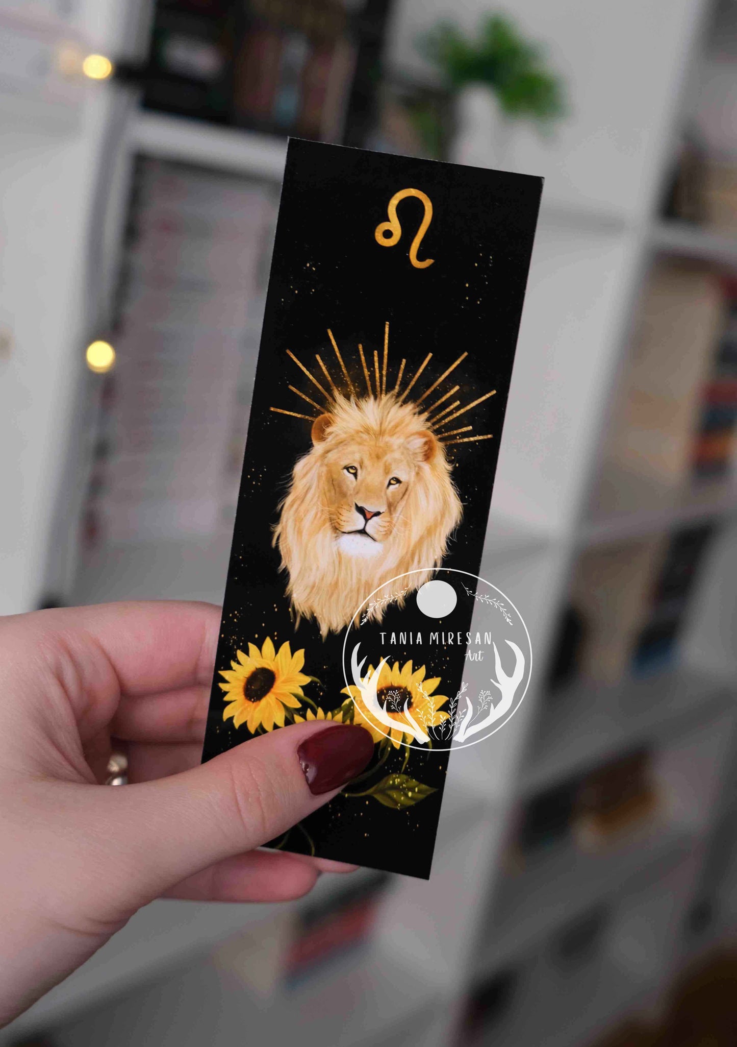 Leo Bookmark