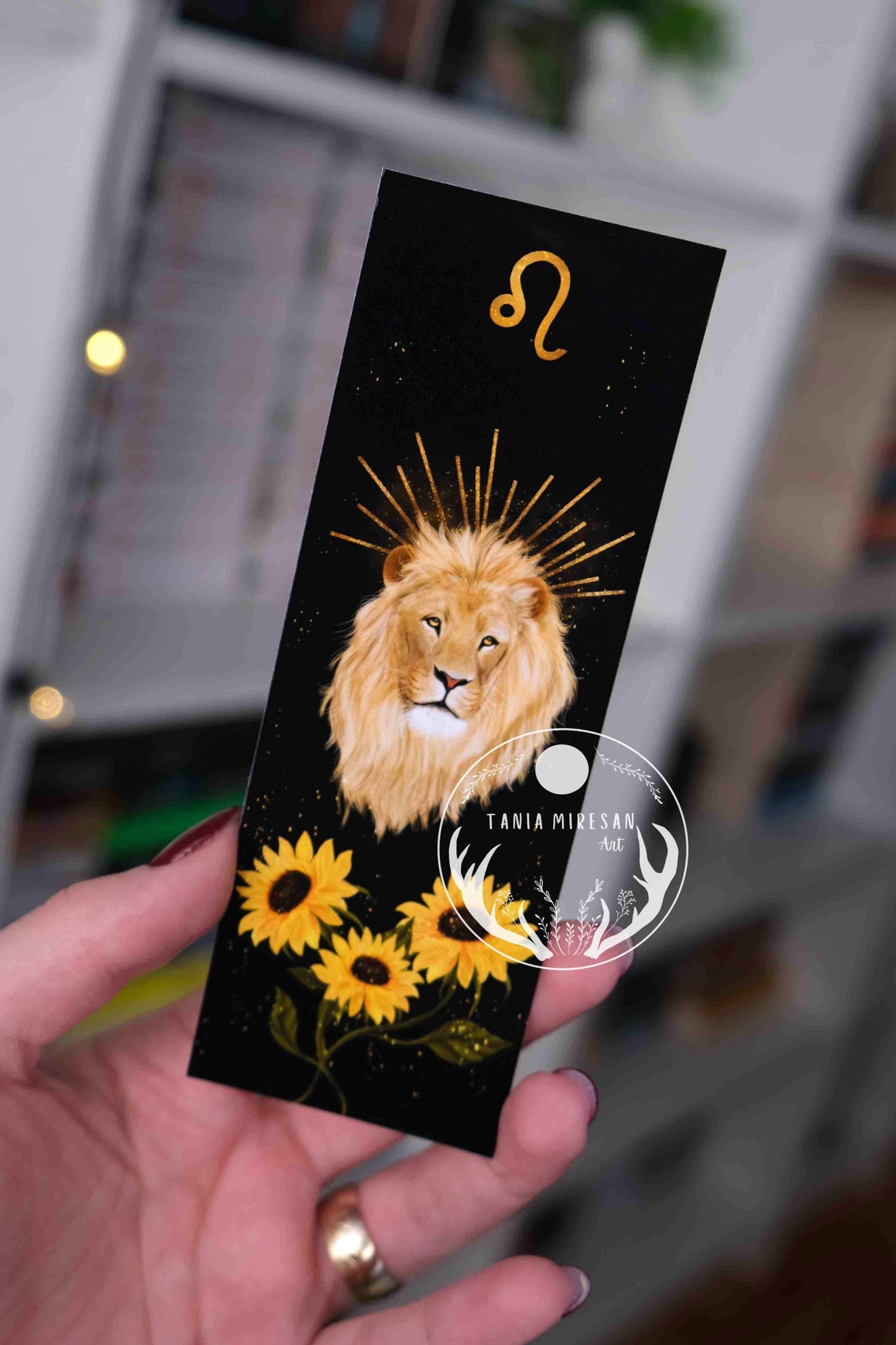 Leo Bookmark