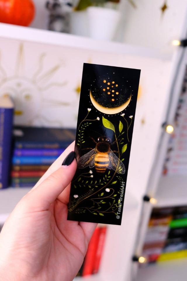 Bee Bookmark